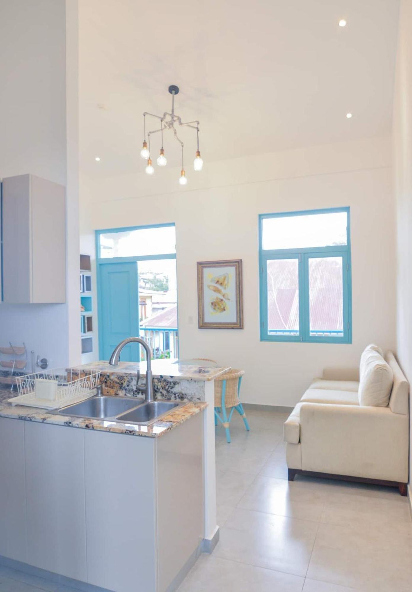 Bocas Style Apartment - Casco Viejo Panama City Exterior photo